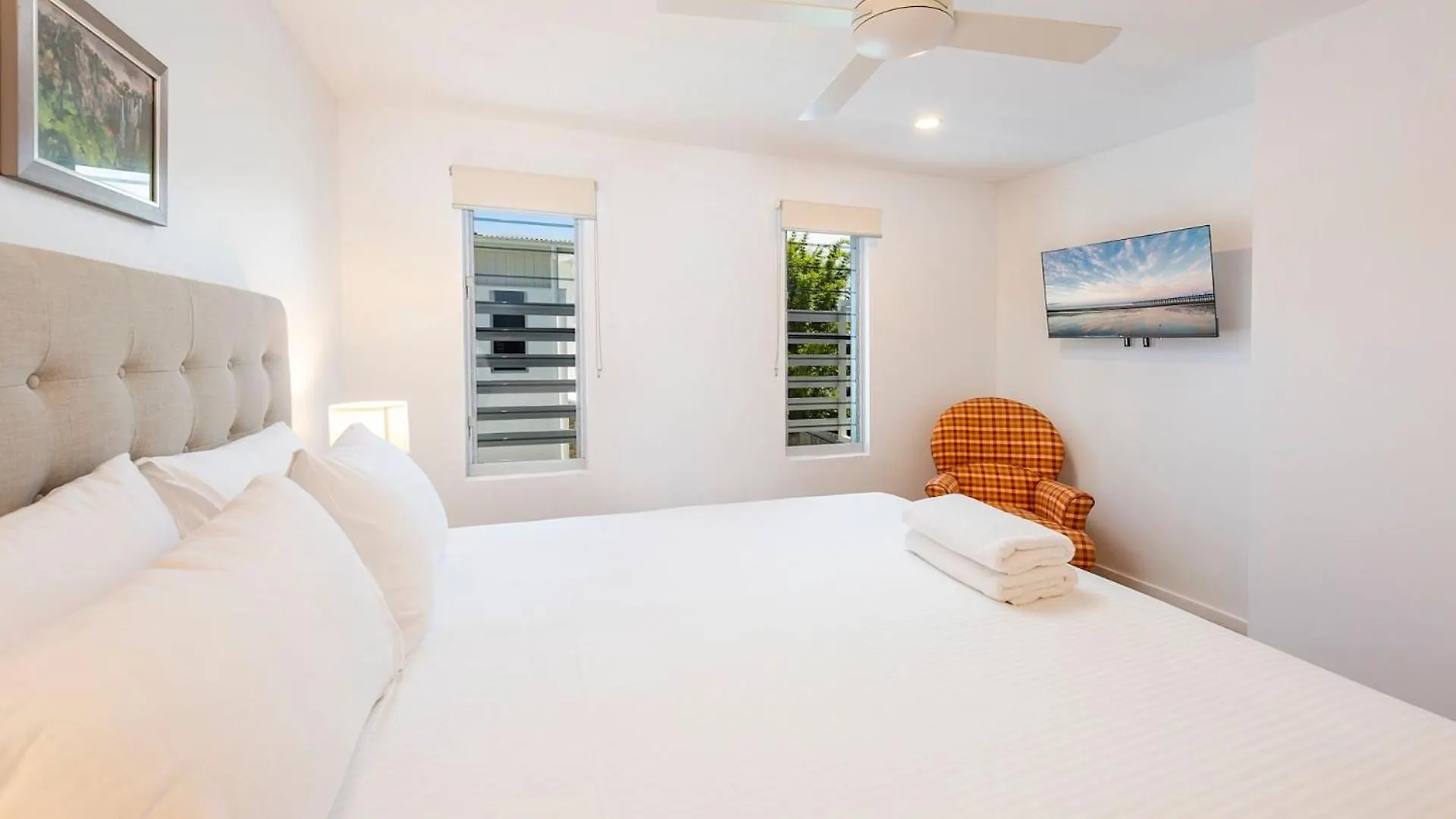 Kooinda Oceanview 3Bdr Apartment Urangan