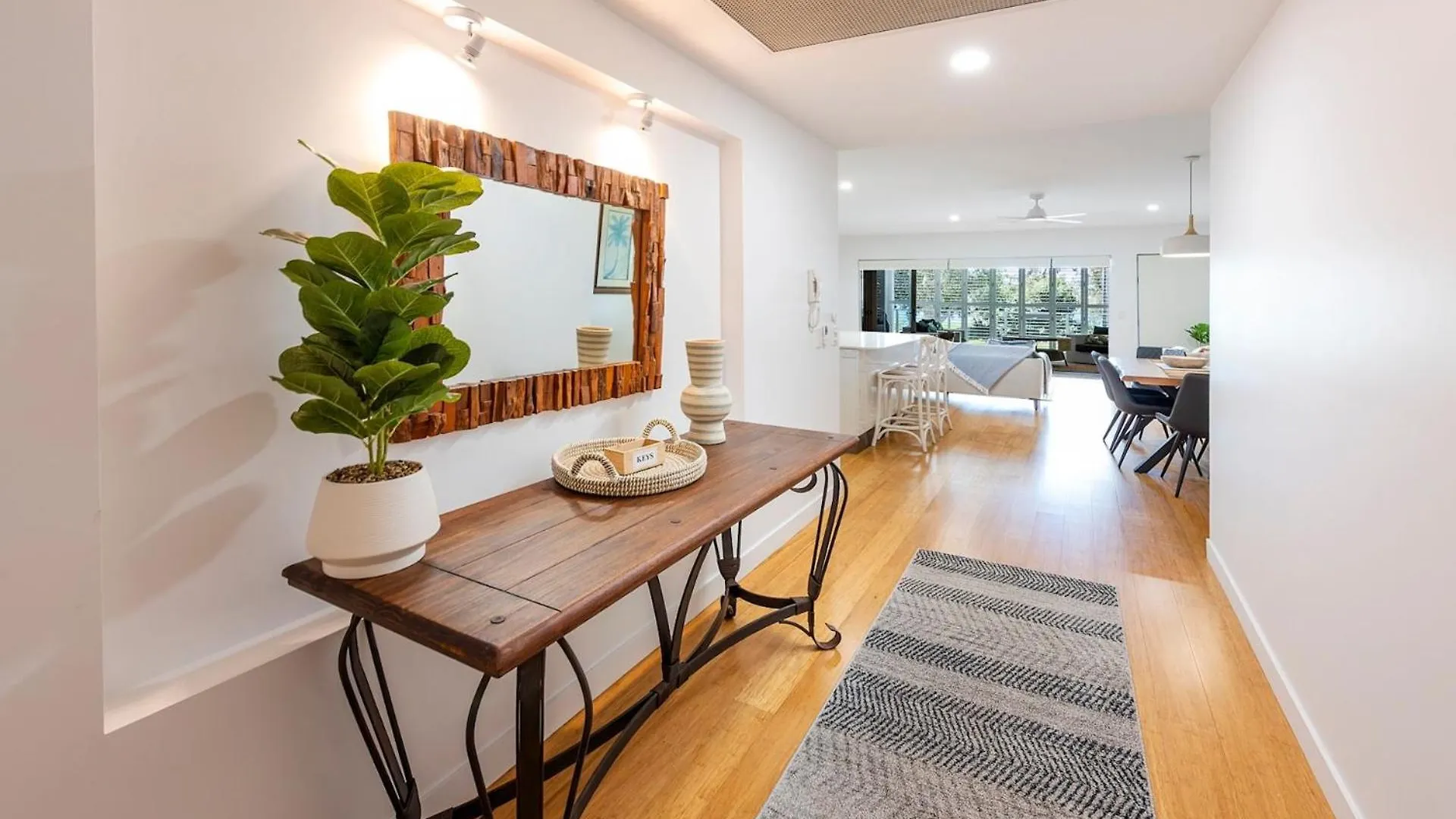 Kooinda Oceanview 3Bdr Apartment Urangan 0*,  Austrália